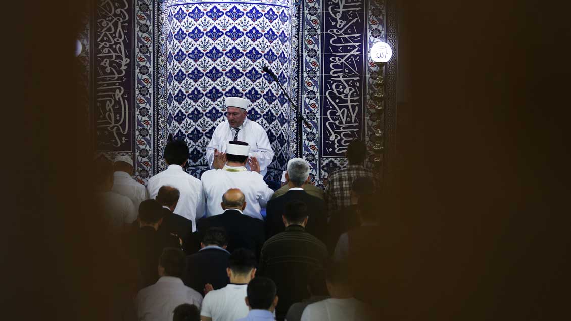 Imam in einer Moschee in Dortmund.