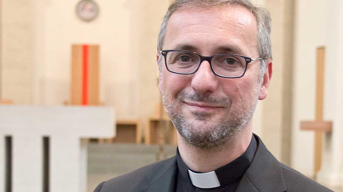 Der Flüchtlingsbeauftragte der katholischen Kirche, Erzbischof Stefan Heße.