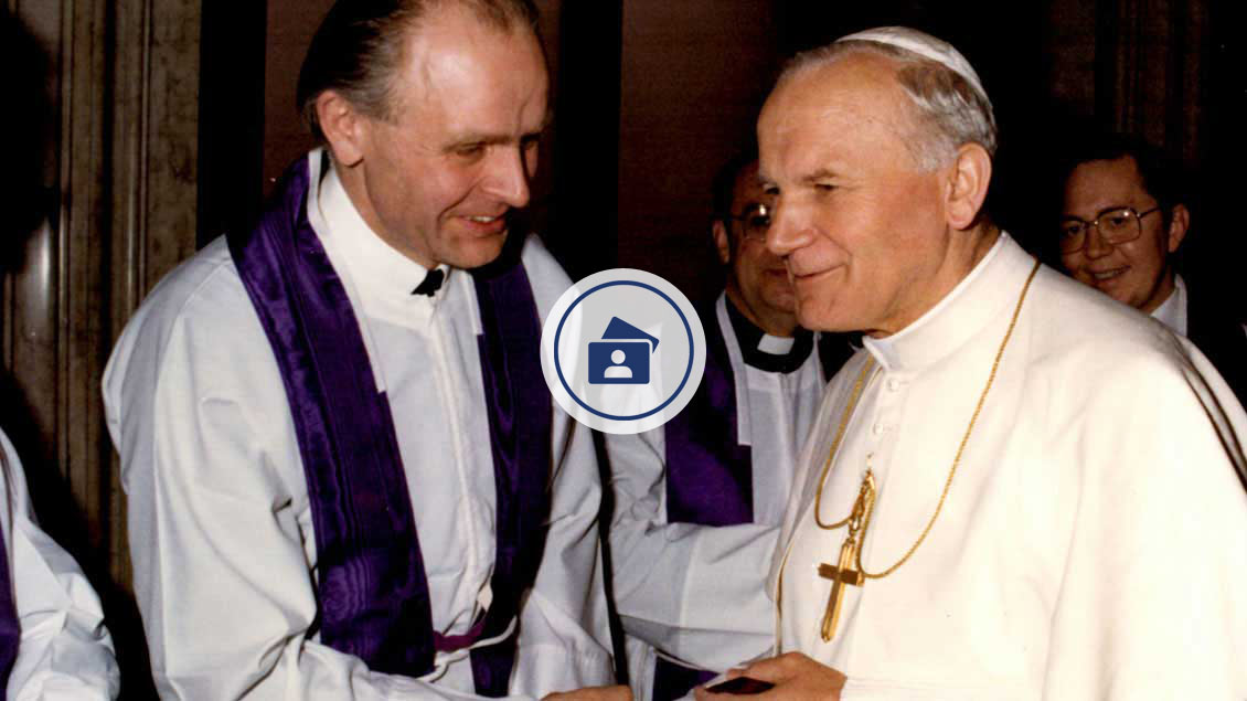 Treffen mit Papst Johannes Paul II. während einer Tagung der Leiter deutschprachiger Priesterseminare 1981 in Rom. | Foto: Archiv