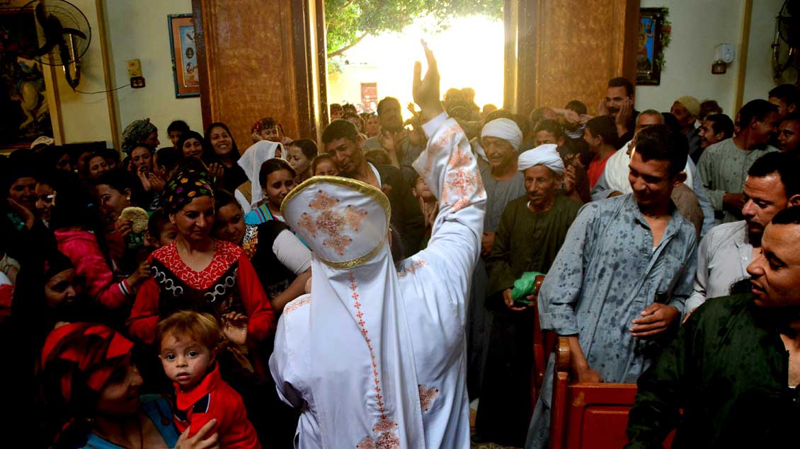 Koptischer Gottesdienst in einem Vorort der ägyptischen Hauptstadt Kairo.