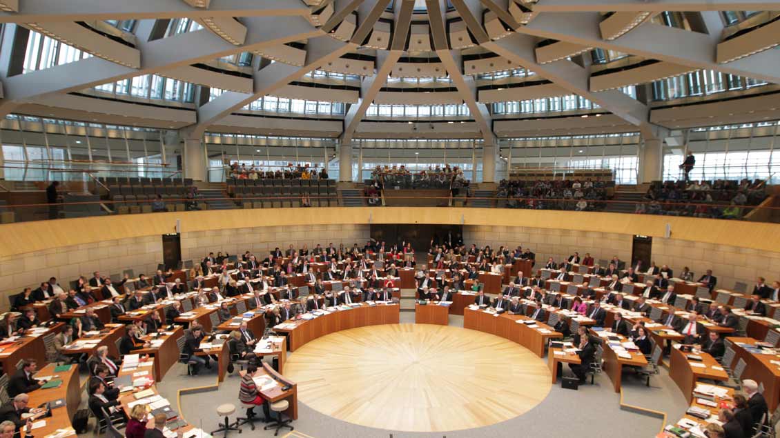 Plenarsaal des Landtags von Nordrhein-Westfalen in Düsseldorf.