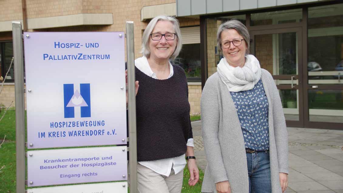 Christa Heckenkemper (links) und Monika Beumer verfügen über jahrelange Erfahrung in der Sterbe- und Trauerbegleitung