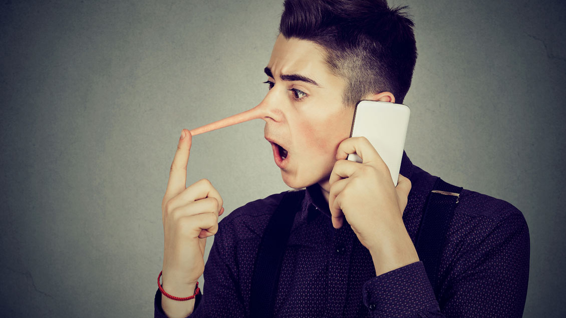 Ein weit verbreitetes Phänomen im Medienzeitalter: Nasen, die beim Telefonieren plötzlich deutlich wachsen.