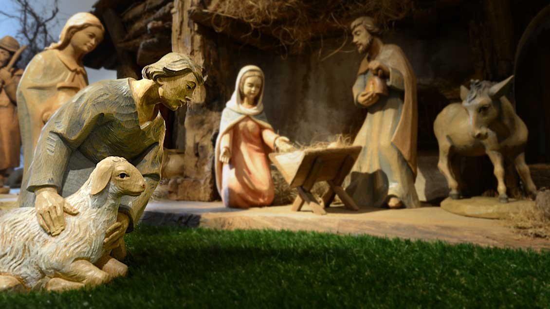 Eine klassische Weihnachtsdarstellung vom Stall zu Bethlehem - präsentiert in der Krippenausstellung Telgte 2013.