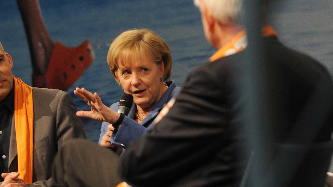 Bundeskanzlerin Angela Merkel diskutiert regelmäßig bei Kirchen- und Katholikentagen, hier beim Ökumenischen Kirchentag 2010 in München.