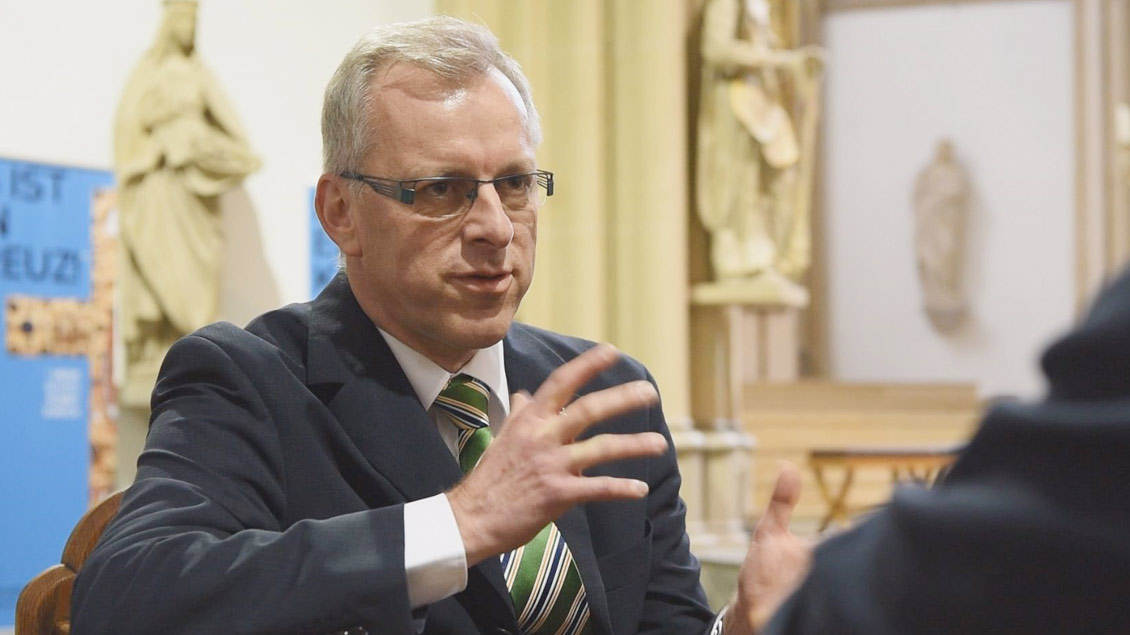 Pfarrer Dördelmann im Interview mit Kirche-und-Leben.de.
