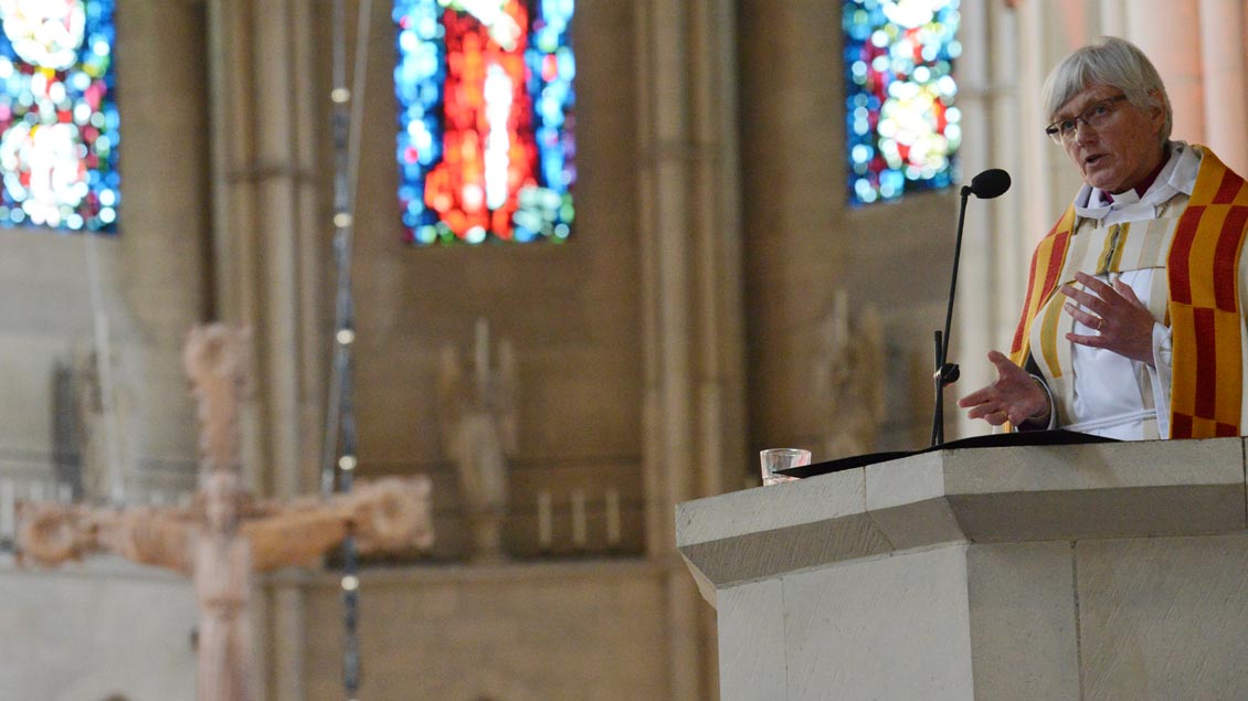 Antje Jackelén, Erzbischöfin der Schwedischen Kirche, hielt die Predigt auf der Kanzel des Münsteraner Doms. | Foto: Michael Bönte