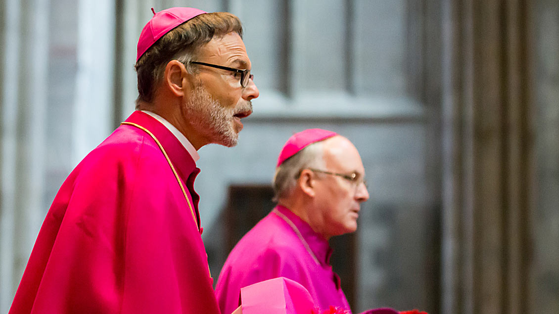 Bischof Franz-Peter Tebartz-van Elst, Delegat für Katechese im Päpstlichen Rat zur Förderung der Neuevangelisierung, am 15. Juli 2017 im Kölner Dom.
