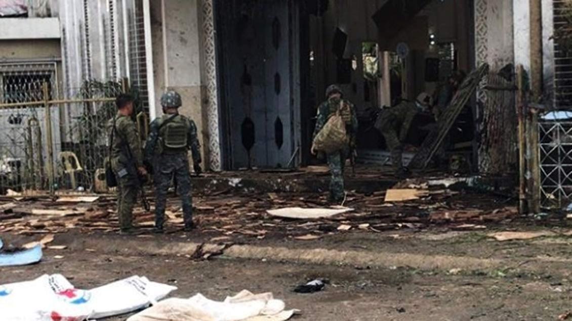 Bei dem Anschlag auf eine katholische Kirche auf den Philippinen kamen 23 Menschen ums Leben, 100 wurden verletzt.