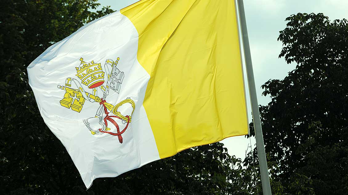 Symbolbild der Vatikanflagge