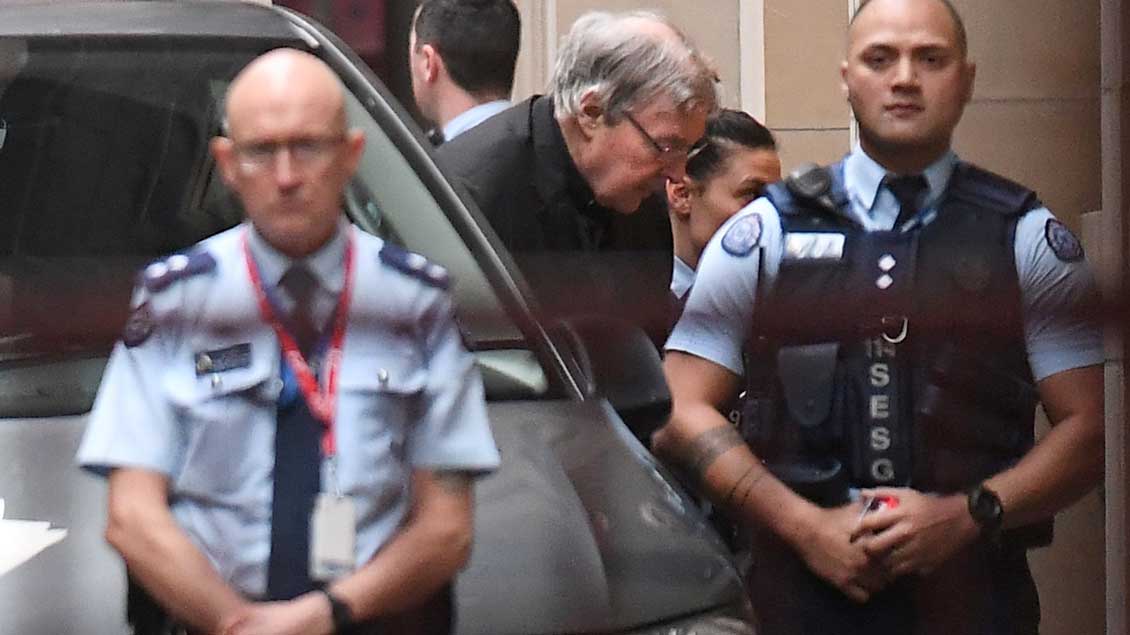 Kardinal George Pell bei seiner Ankunft am Gericht in Melbourne