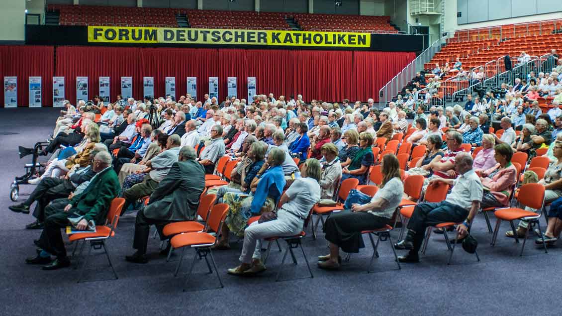 Kongress des "Forums Deutscher Katholiken"
