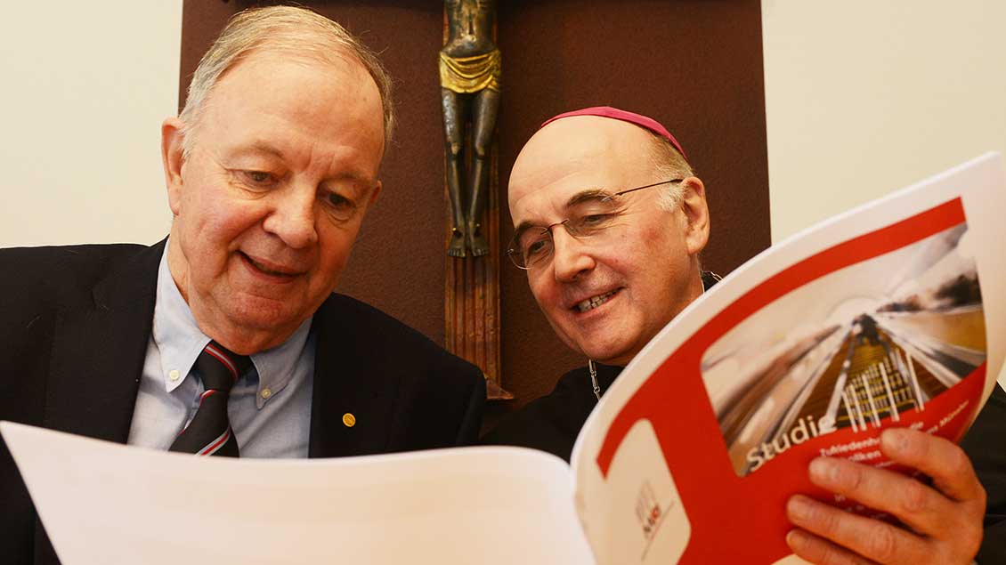 Heribert Meffert und Bischof Felix Genn