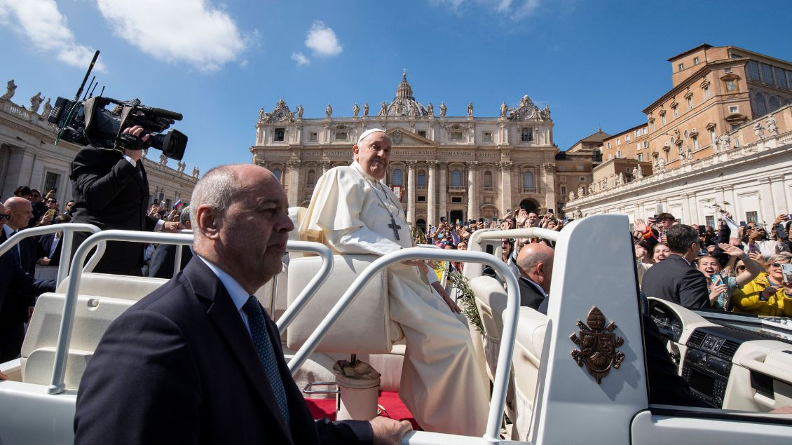 Papst Franziskus unterwegs an Palmsonntag