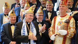Empfang der münsterschen Karnevalisten im Bischofshaus. | Foto: pbm