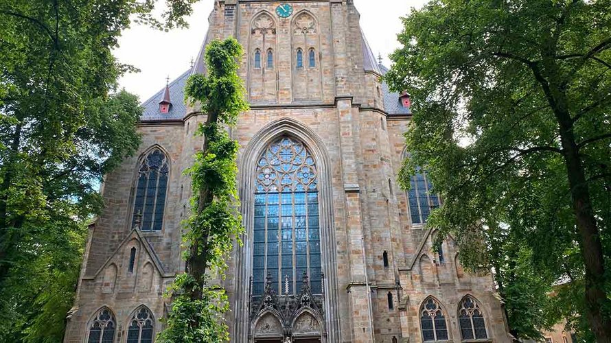 Die St.-Nikomedes-Kirche in Steinfurt-Borghorst ist derzeit wegen der Renovierung geschlossen. Sie wird voraussichtlich im Frühjahr 2024 wiedereröffnet. | Foto: Johannes Bernard