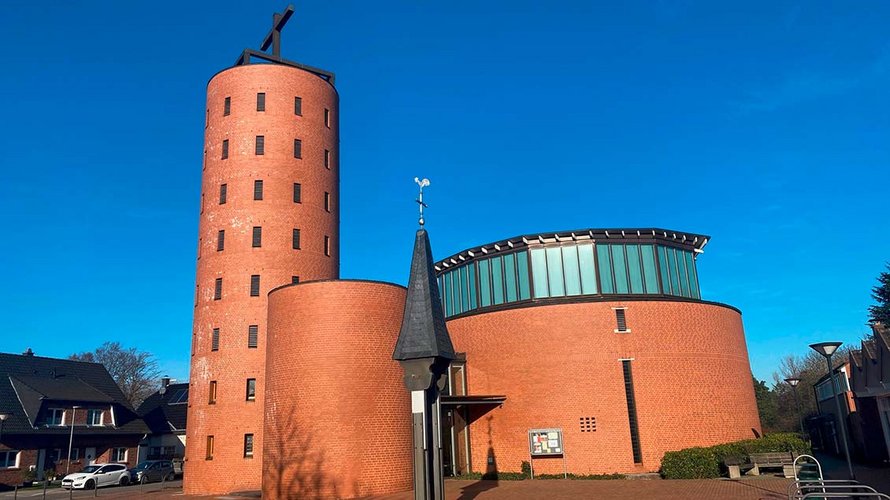 Die Kirche St. Antonius in Neukirchen-Vluyn ist der jüngste Kirchenbau im Bistum Münster. Das Gotteshaus entstand 1997. | Foto: Johannes Bernard