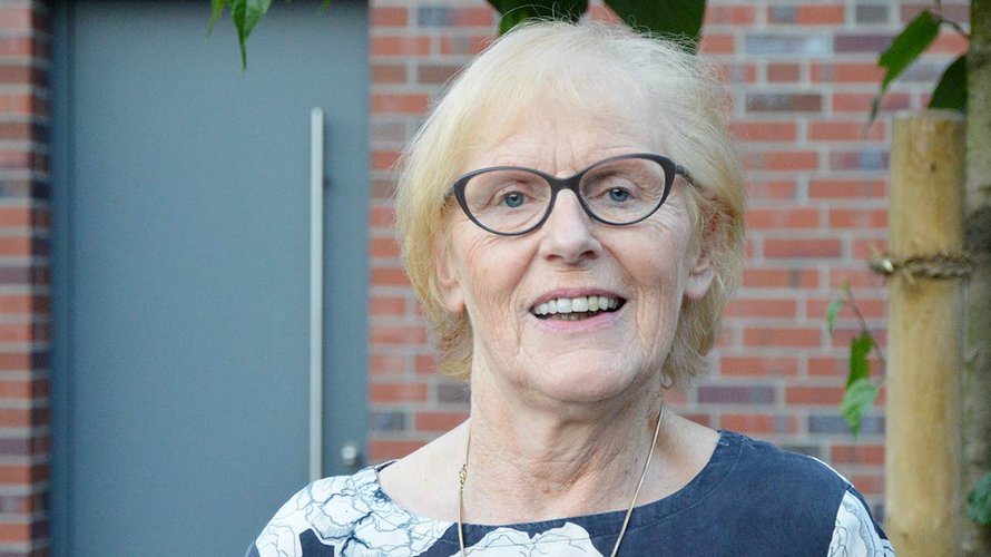 Bernarda Röttgers vom Pfarreirat St. Cäcilia Bösel organisiert den neuen Besuchsdienst für einsame Senioren. | Foto: privat	