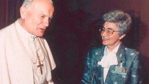 Chiara Lubich mit Papst Johannes Paul II. 