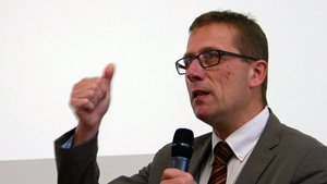 Professor Thomas Schüller. | Foto: Jens Joest