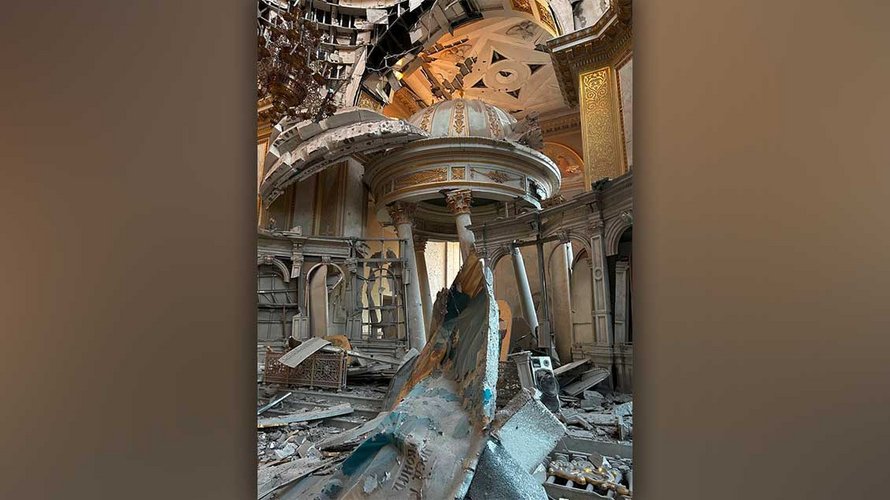 Zerstörter Altar in der Kathedrale von Odessa