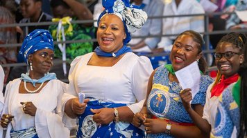 Afrikanerinnen und Afrikaner feiern Katholikentag