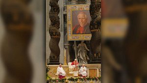 Papst Benedikt XVI. zur Seligsprechung von Kardinal Clemens August von Galen im Petersdom