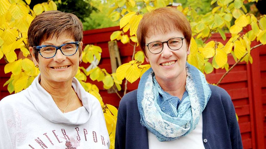 Setzen sich in der Pfarrei St. Christophorus in Werne für die Bewahrung der Schöpfung ein: Karin Jankowski (links) und Marianne Schäper-Mürmann.