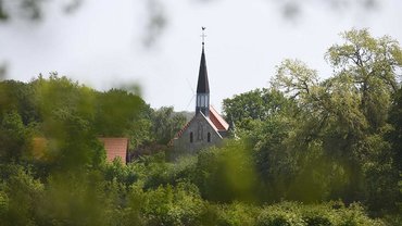 Die Aulendorfer Kapelle im Grünen.