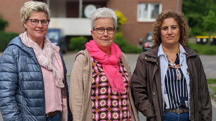 Cornelia Emken, Elisabeth Vodde-Börgerding und Sherin Silli gehören zu dem Team, das den neuen Mobilen Siedlungstreff plant. | Foto: Michael Rottmann