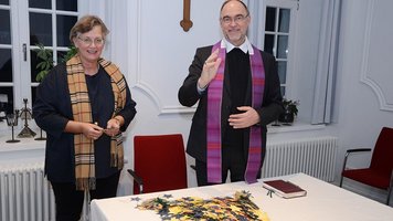 Elke Kleuren-Schryvers und Weihbischof Rolf Lohmann