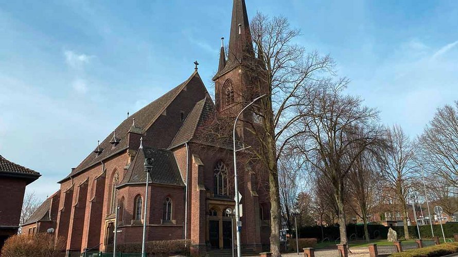 Die „neue“ St.-Amandus-Kirche in Herongen kann nach dem Verkauf der „alten“ Kirche renoviert werden. | Foto: Johannes Bernard