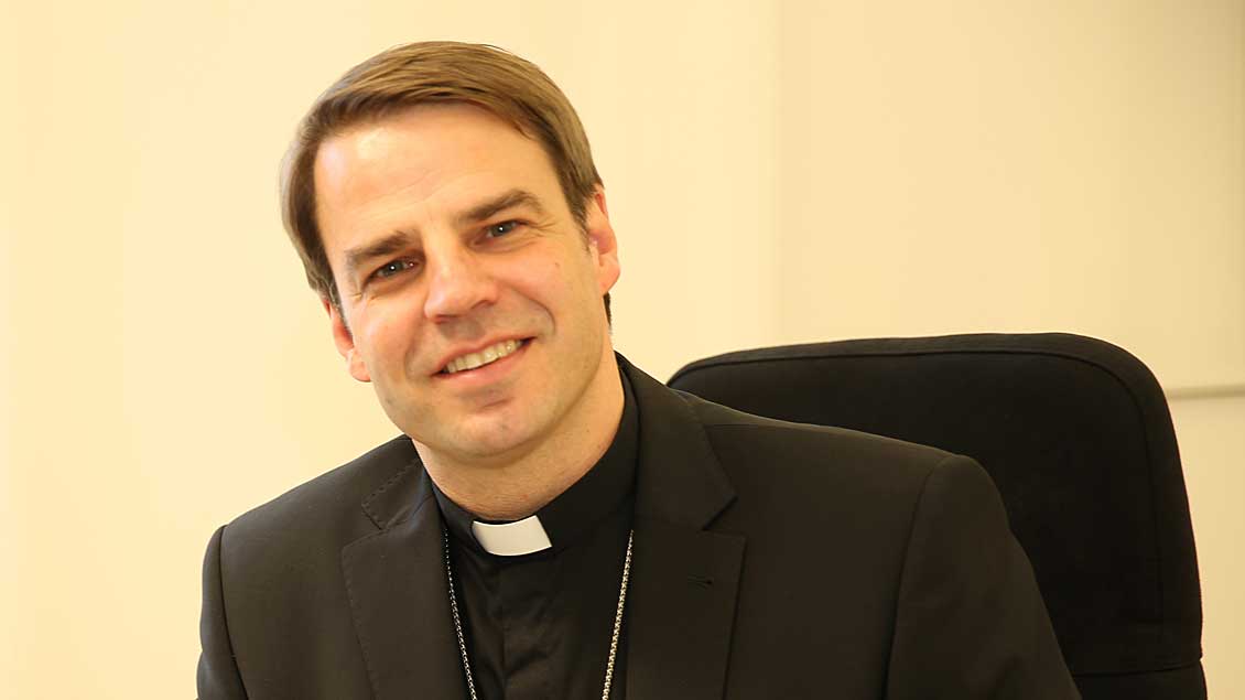 Bischof Stefan Oster.