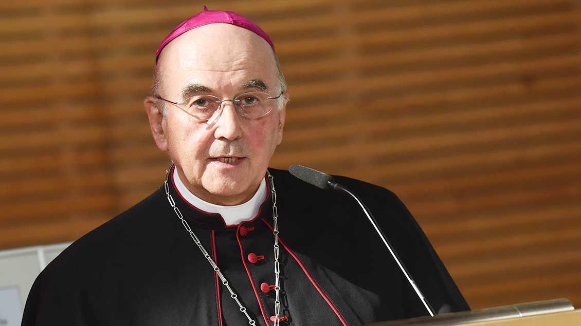 Bischof Felix Genn fordert zum Dialog über den Brief des Papstes auf. Foto: Michael Bönte