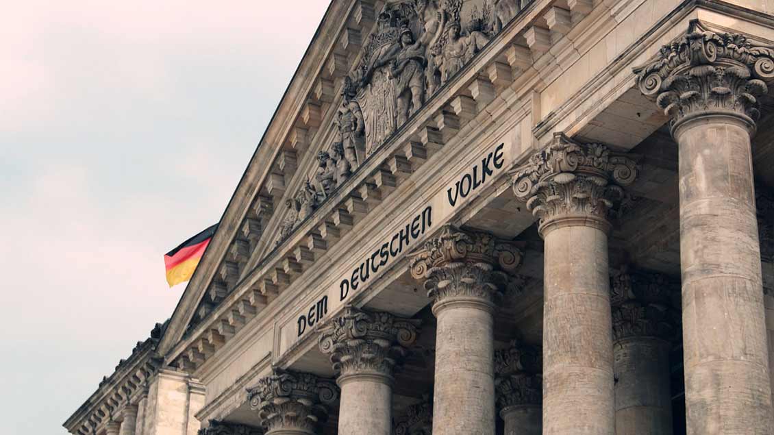 Bundestag von außen Foto: pixabay