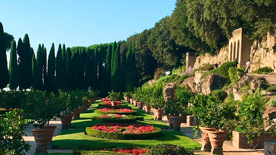 Die formalen Gärten in den Ville Pontificie, den päpstlichen Gärten von Castel Gandolfo. | Foto: Kerstin Thiel-Lunghini