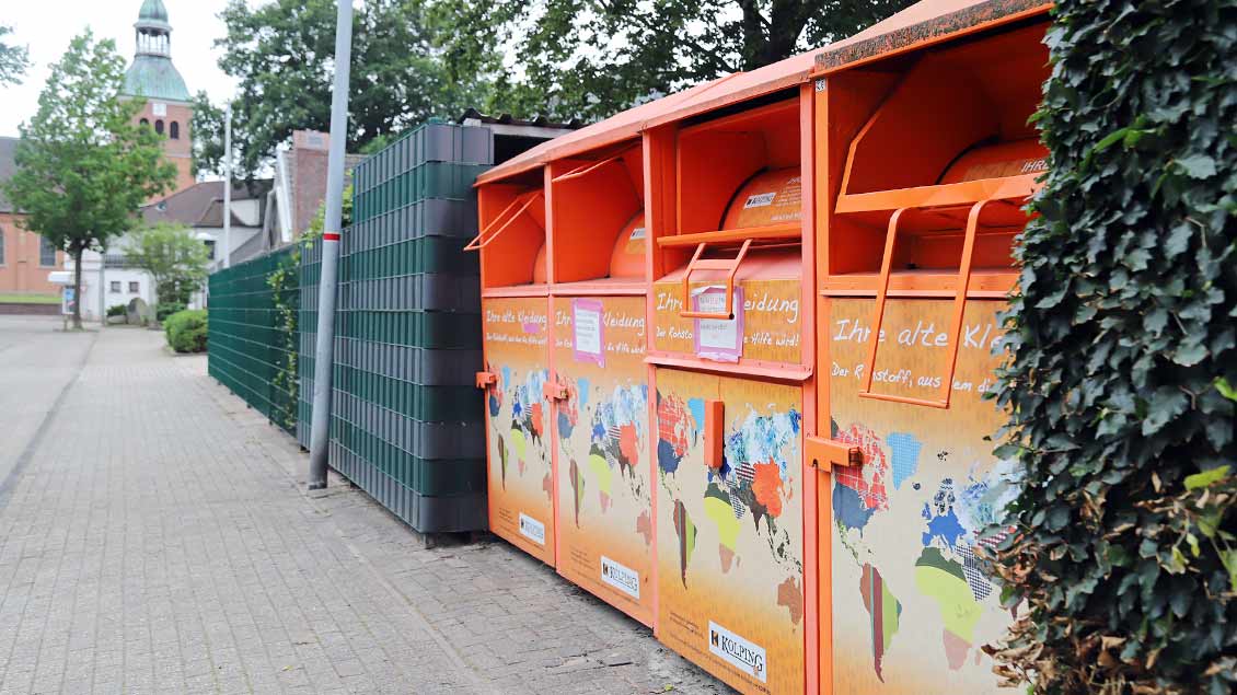 Die Container, ohne Müll. Foto: Heinz Passmann