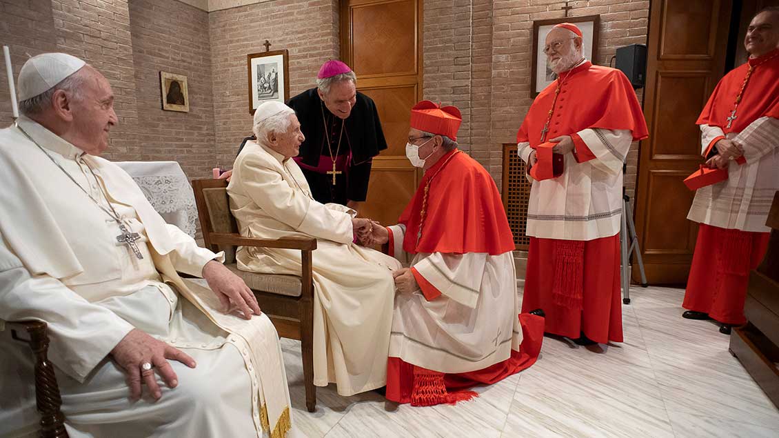 Die Kardinäle bei Benedikt XVI.