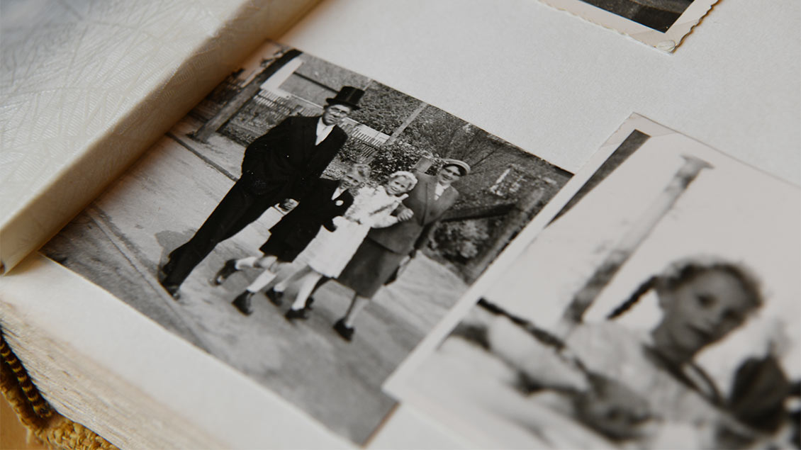 Vor 70 Jahren trug man an Tage wie der Erstkommunionfeier Zylinder. | Foto: Michael Bönte