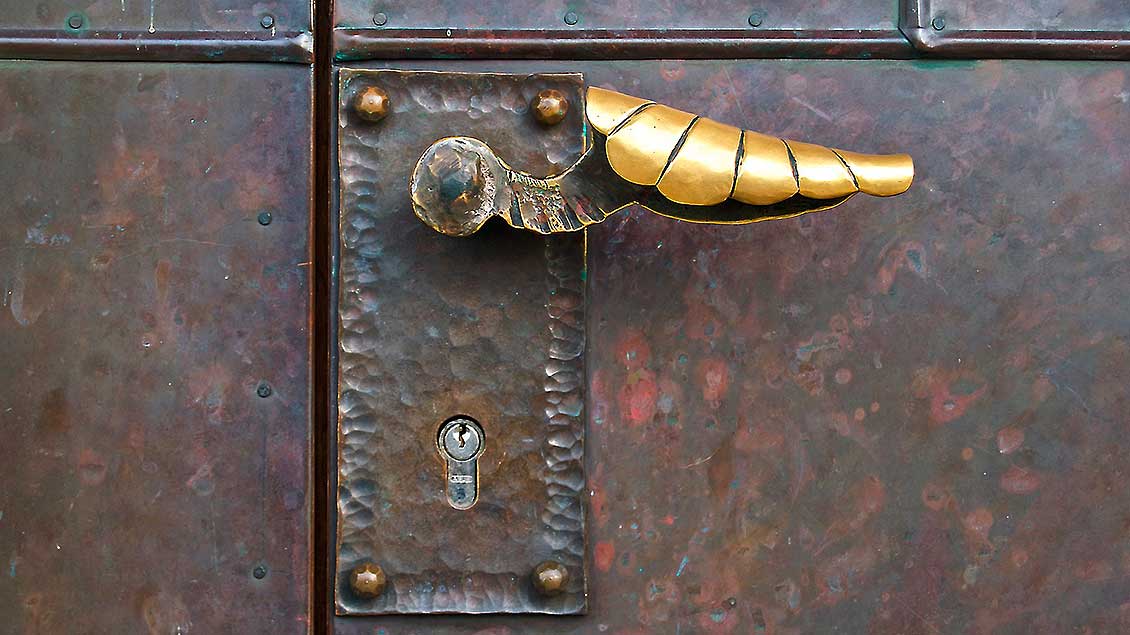 Klinke einer Kirchentür Foto: pixabay.com