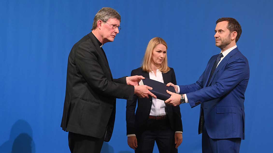 Kardinal Woelki, Kerstin Stirner, Björn Gercke Foto: Reuters