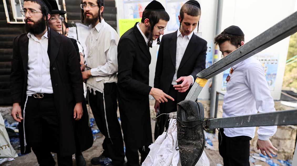 Ultra-orthodoxe Juden nach der Tragödie in Meron
