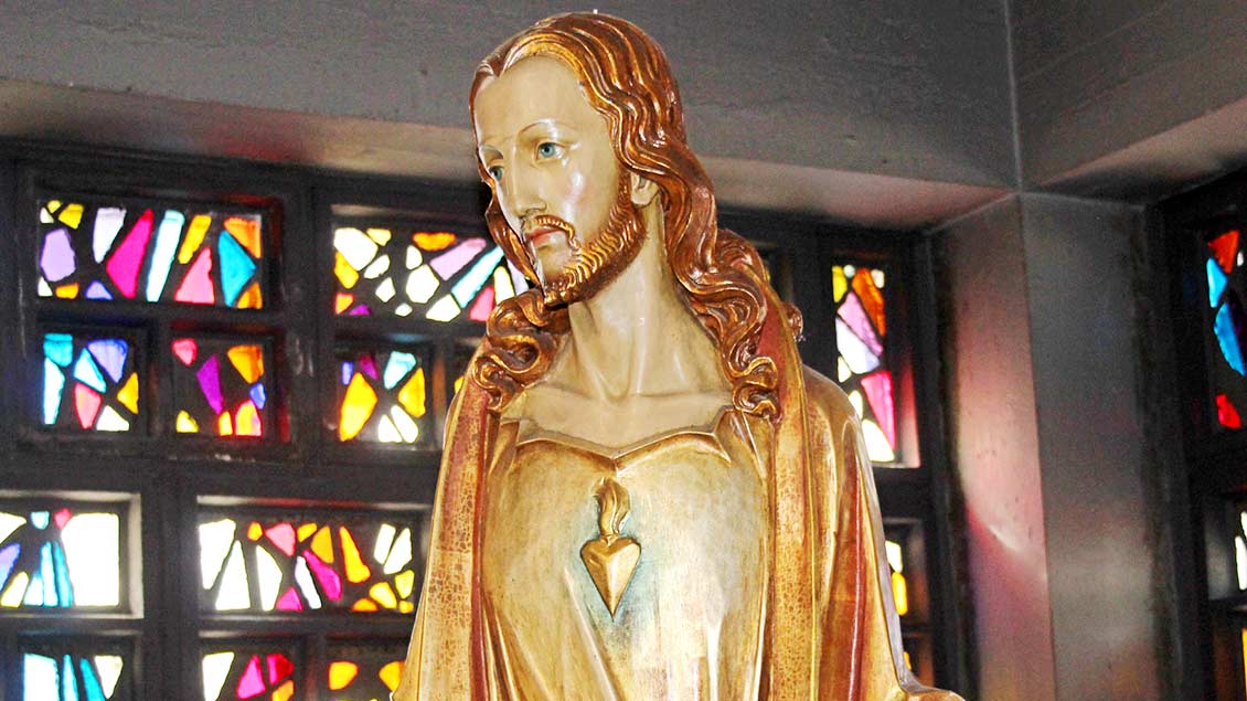 Herz-Jesu-Statue in der Marler Herz-Jesu-Kirche. | Foto: Johannes Bernard