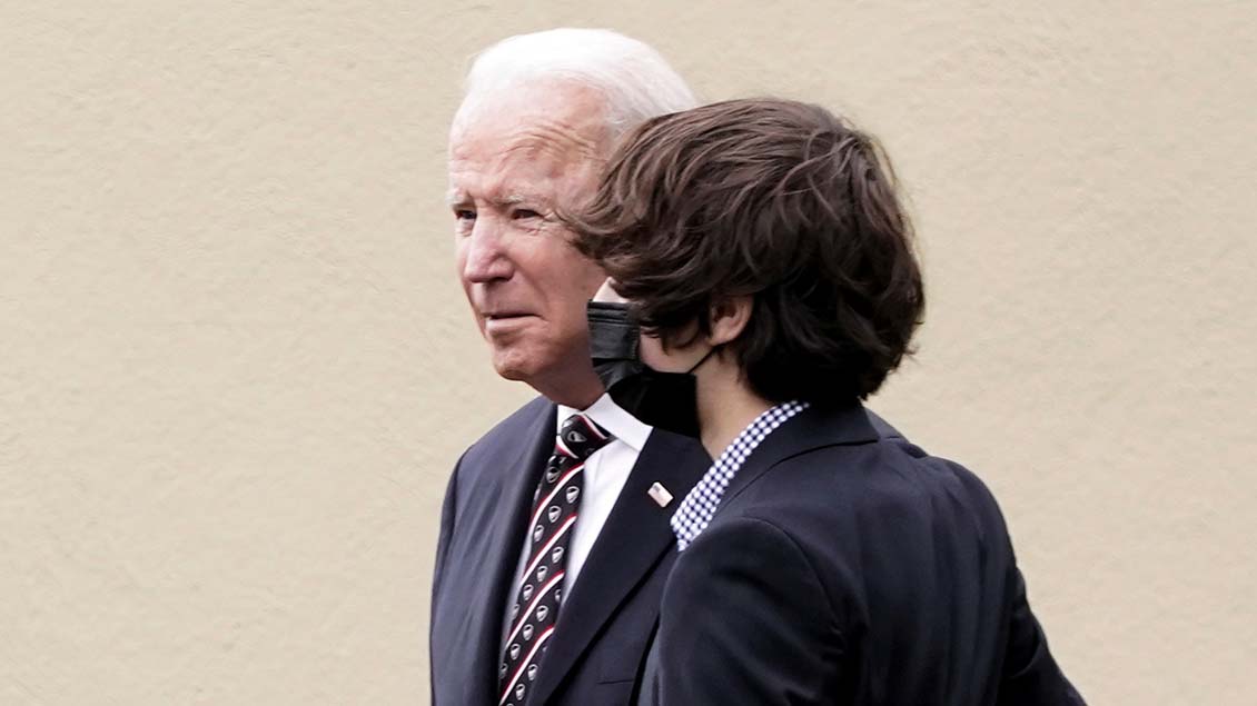 US-Präsident Joe Biden mit Enkelsohn Hunter Biden. Foto: Erin Scott (Reuters)