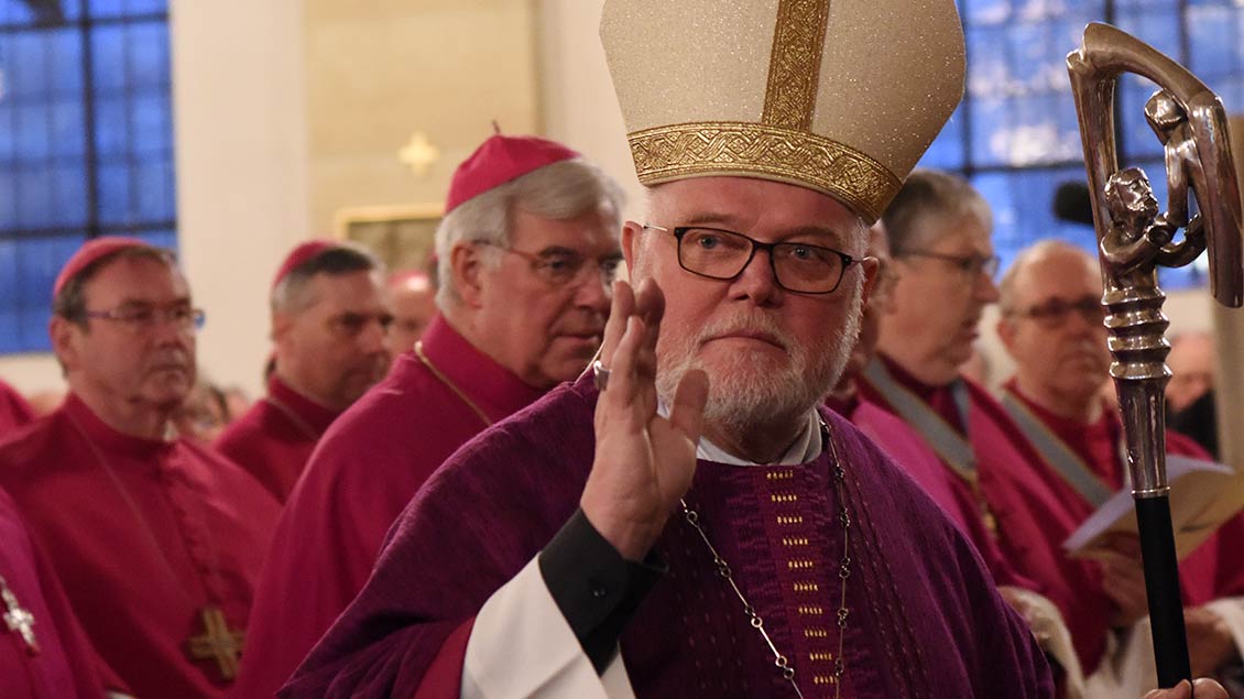 Kardinal Marx feiert mit Bischöfen einen Gottesdienst im Rahmen der DBK-Vollversammlung 2019. | Foto: Michael Bönte, Christof Haverkamp, Archiv Kirche+Leben