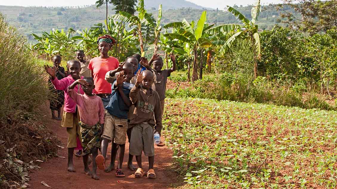 Kinder in Ruanda Foto: epd