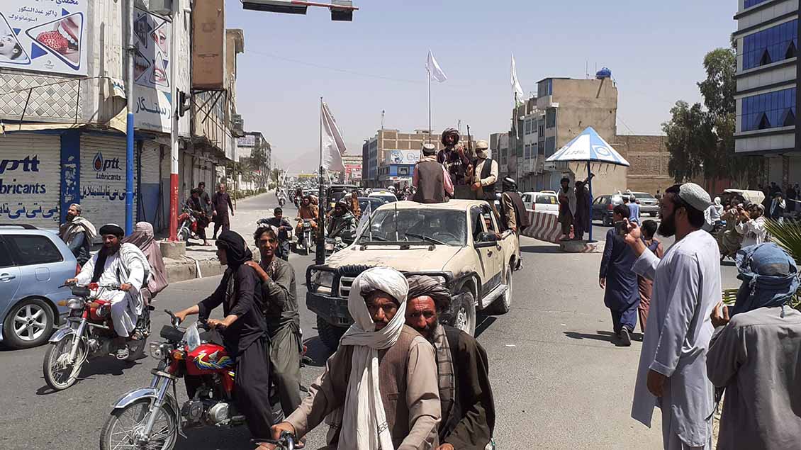 Taliban-Kämpfer in der Stadt Kandahar Foto: Xinhua (imago)
