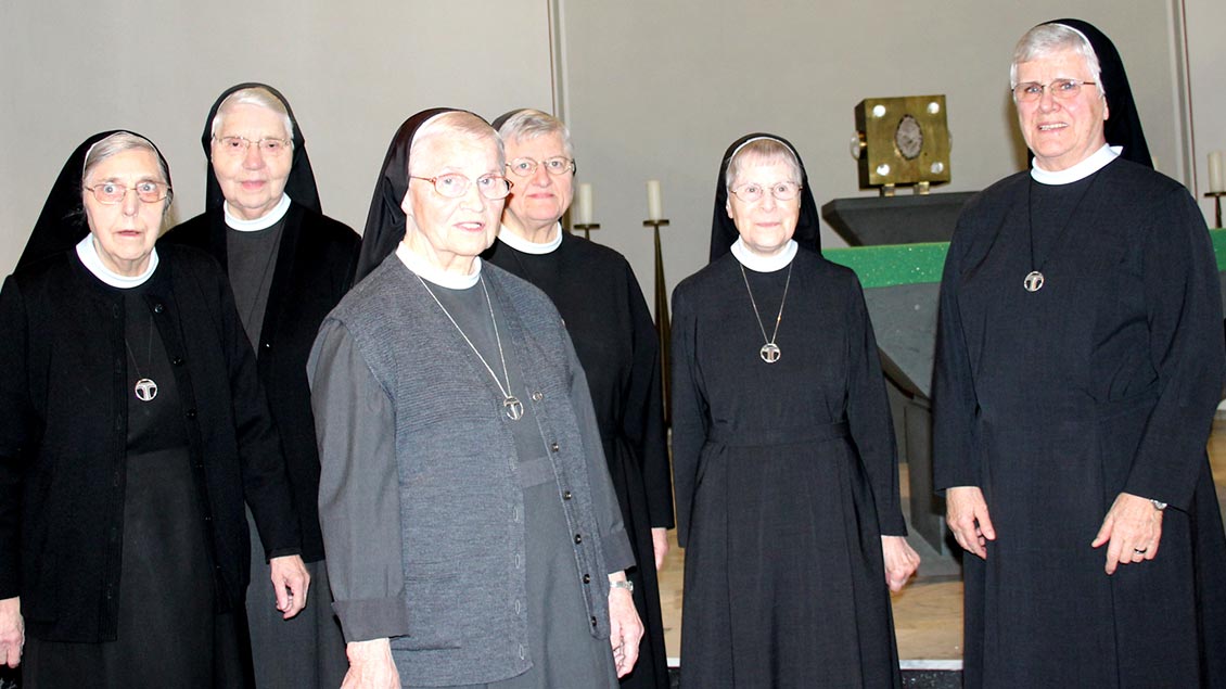 von links: Schwester Gerhardi, Schwester Ottokaris, Schwester Dolorata, Schwester Irmgard, Schwester Rainette und Schwester Gabriele