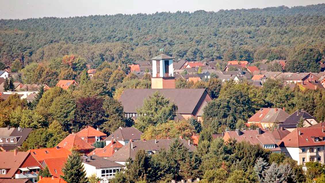 Luftaufnahme der Laurentius-Kirche in Haltern Foto: Pfarrei St. Sixtus