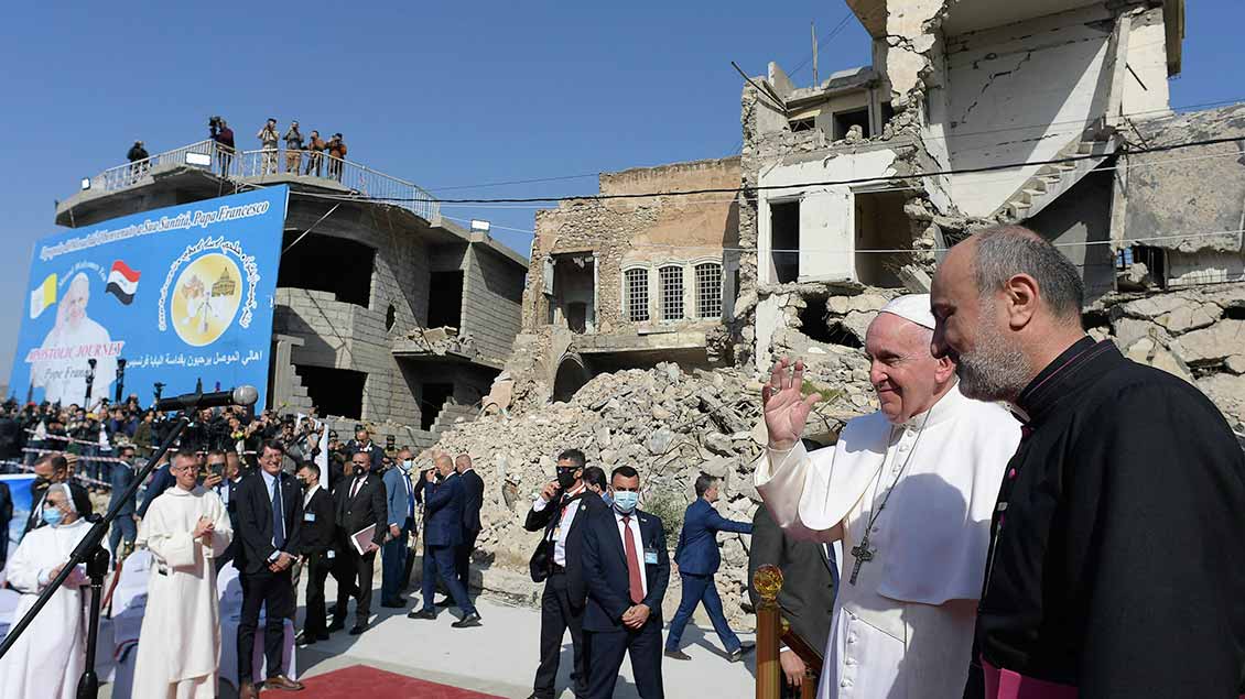 März 2021: Papst Franziskus besucht Mossul/Irak. | Foto: Vatican Media (Imago)